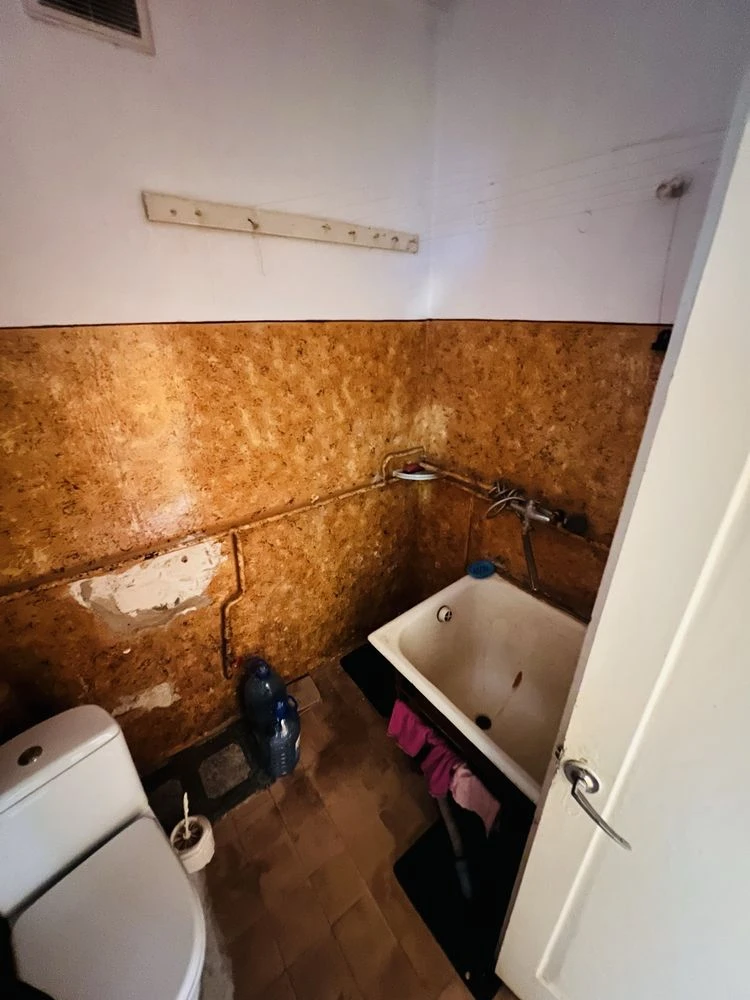 Продажа 1-комн. квартиры в г. Берегове (просп. Геологів)