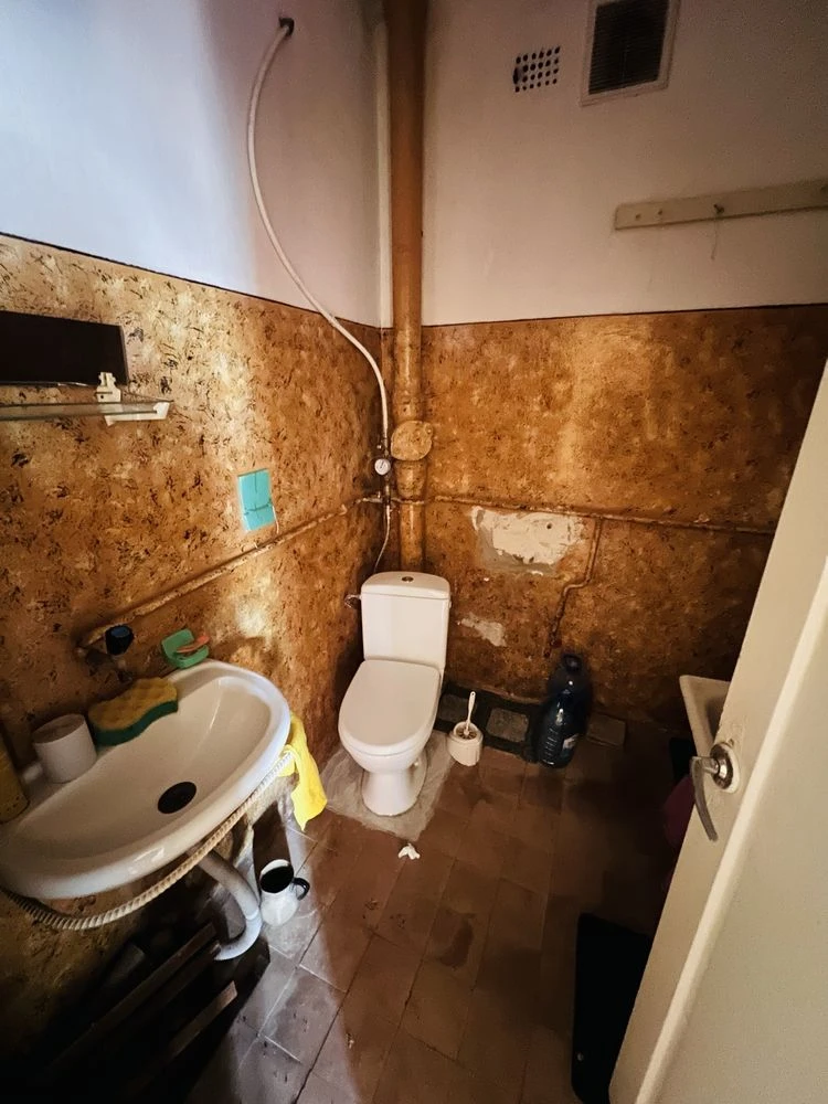 Продажа 1-комн. квартиры в г. Берегове (просп. Геологів)