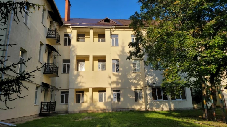 Продается 2-комнатная квартира в Берегове!