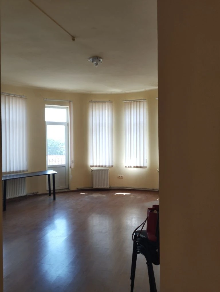 Продаж квартири, Закарпатська область, Берегово