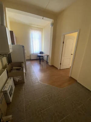 Продам 2-кімнатну квартиру в Берегові