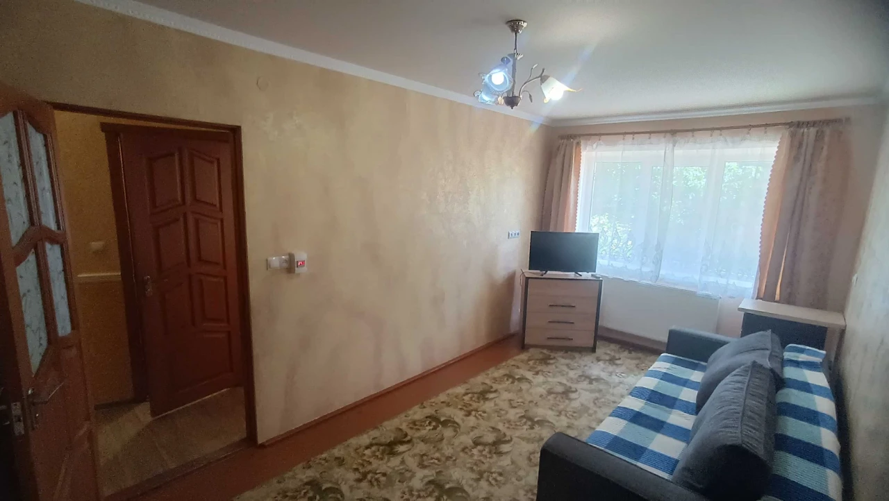 ПРОДАЖ ОДНОКІМНАТНОЇ КВАРТИРИ на 1 ПОВЕРСІ з євроремонтом у