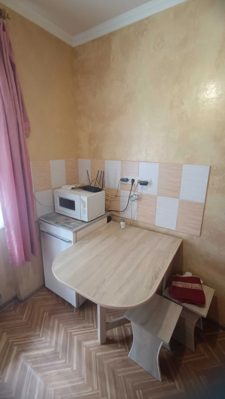 ПРОДАЖ ОДНОКІМНАТНОЇ КВАРТИРИ на 1 ПОВЕРСІ з євроремонтом у