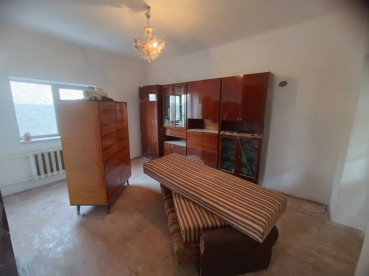 3-х КІМНАТНА квартира 60.6 кв.м. у ЦЕНТРІ Берегова, 5 хв до