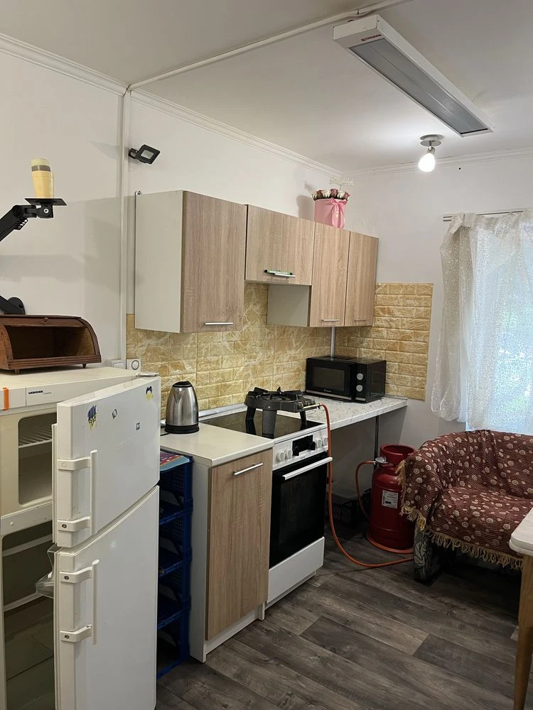 Продам 2-х кімнатний апартамент 38 м2 напроти термального ба
