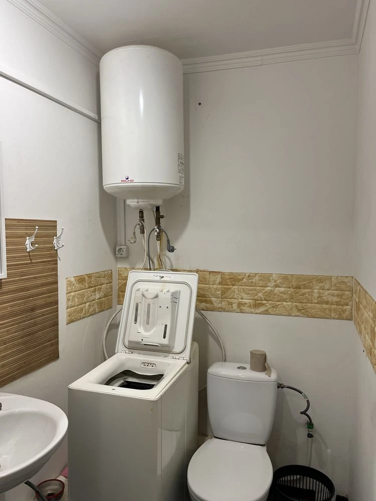 Продам 2-х кімнатний апартамент 38 м2 напроти термального ба