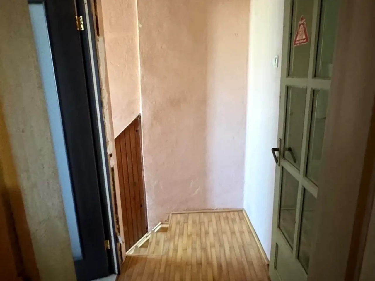 Продаж квартири, 3 кімнати, 81 м²
