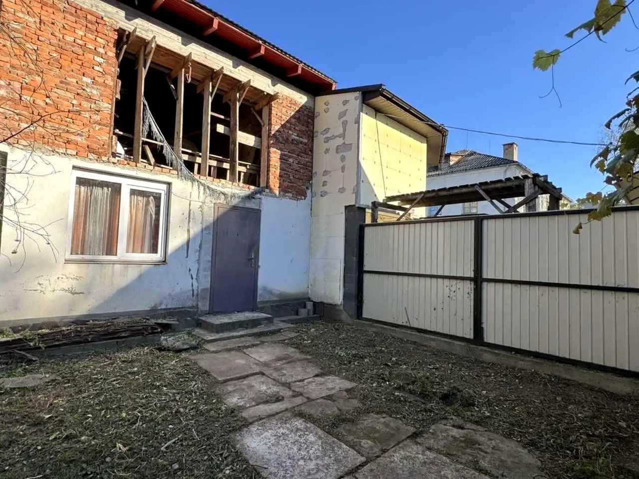 Продаж квартири, 3 кімнати, 81 м²