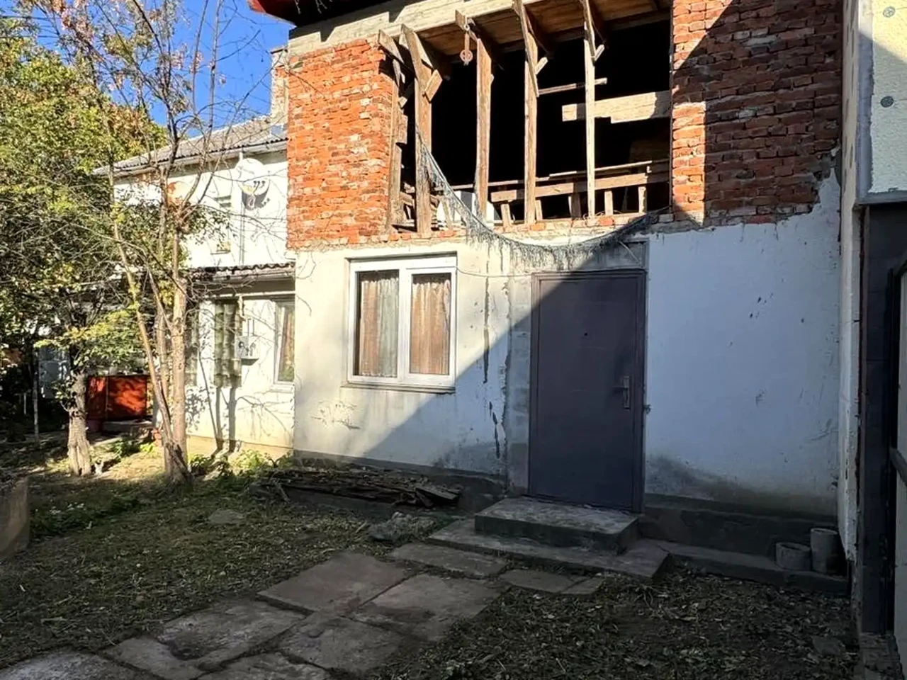 Продаж квартири, 3 кімнати, 81 м²