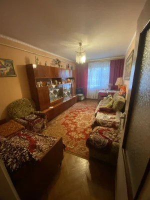 Продам двохкімнатну квартиру