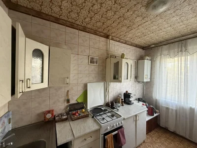 Продається трикімнатна квартира в районі Токіо
