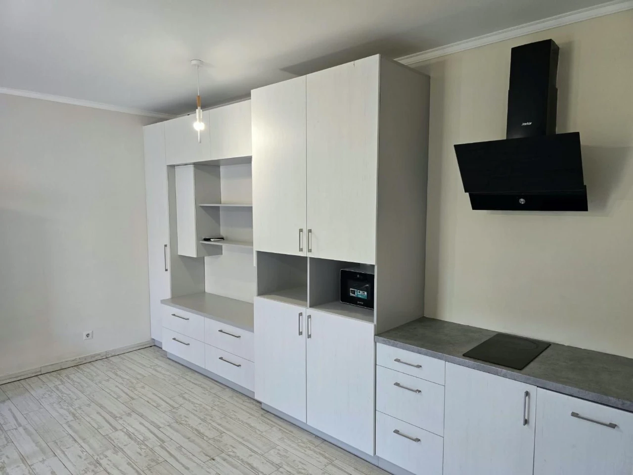 Продається сучасна 1к квартира в м.Мукачево