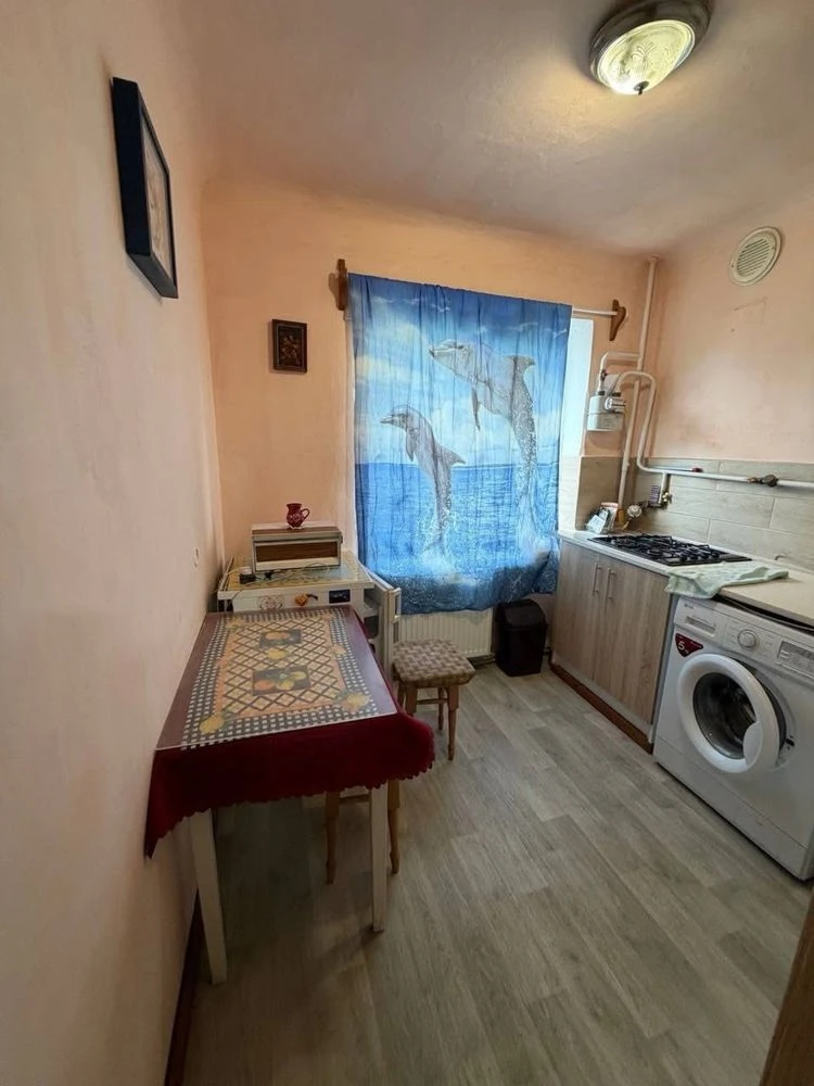 Продається 2 кімнатна квартира