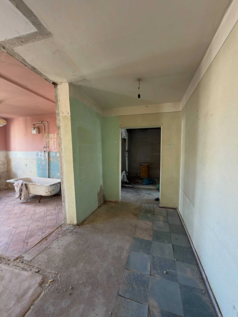 Продається 3-кімнатна квартира
