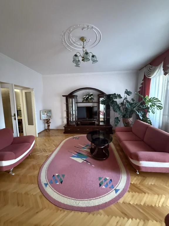 For Sale: Large 3-bedroom apartment in the city center