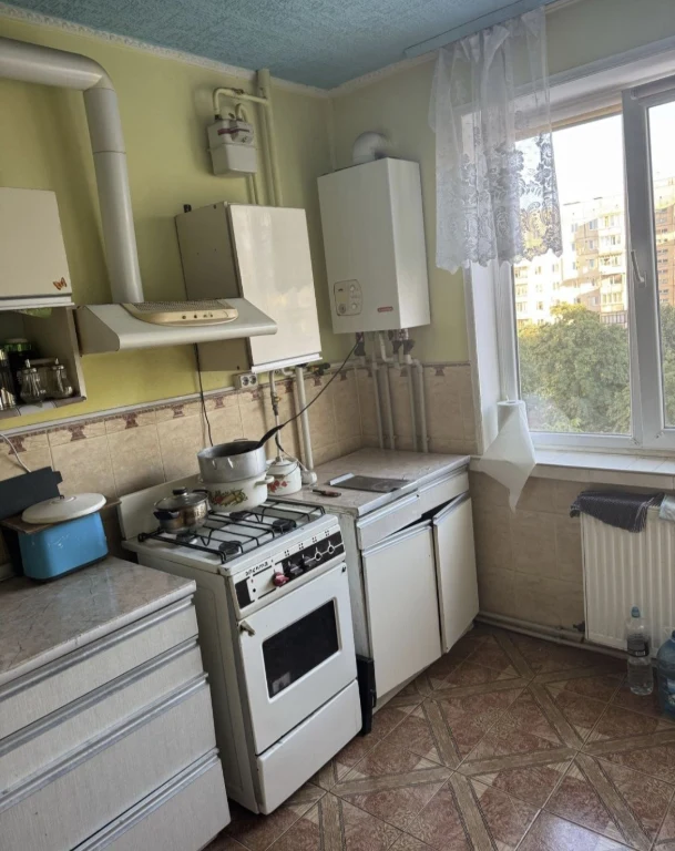 Продаж 2 кімнатной квартири Росвигово.