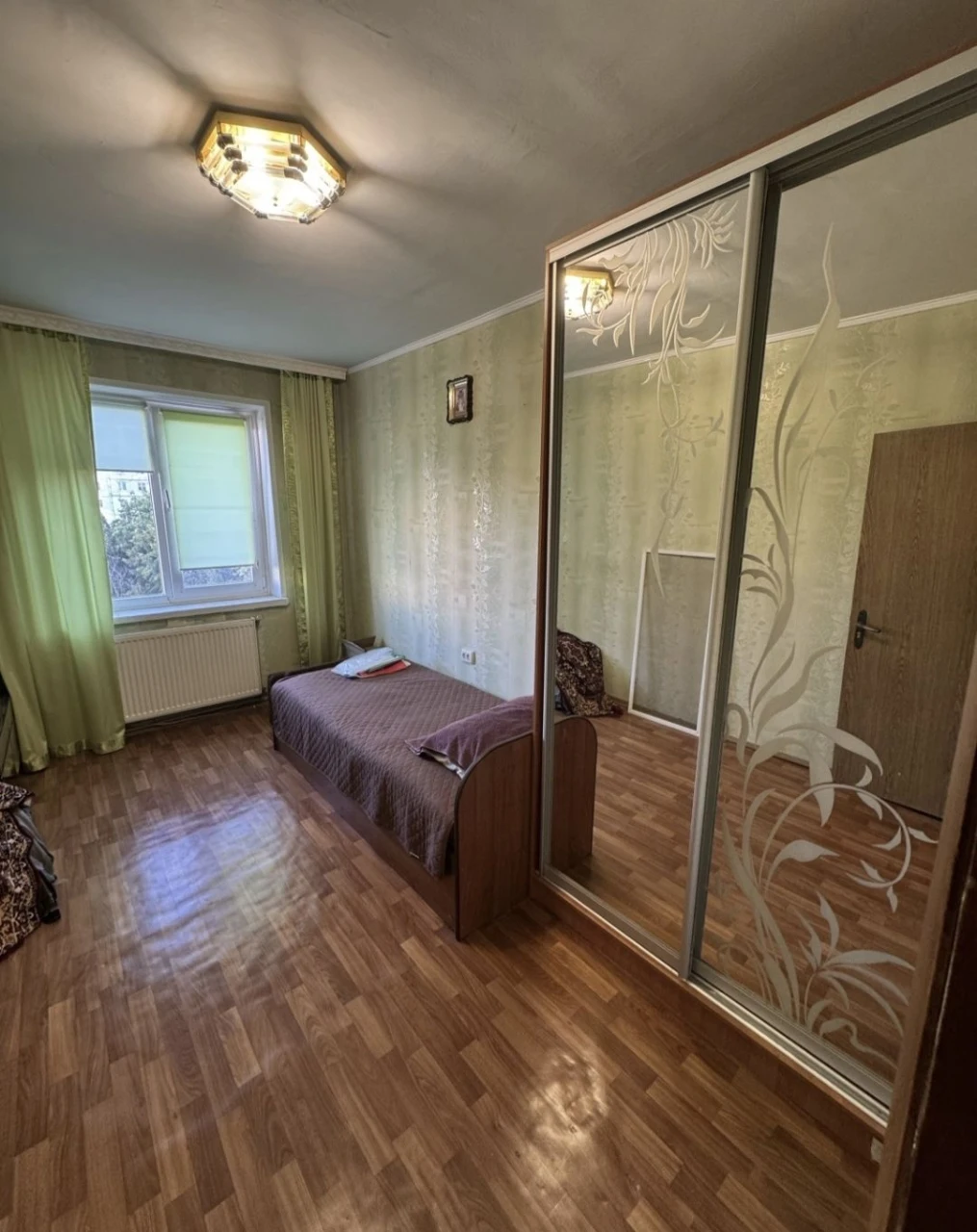 Продаж 2 кімнатной квартири Росвигово.
