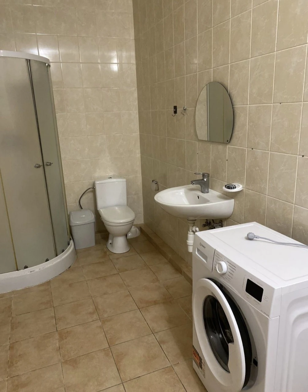 Sale of a large 2-room apartment in Rosivihvo.
