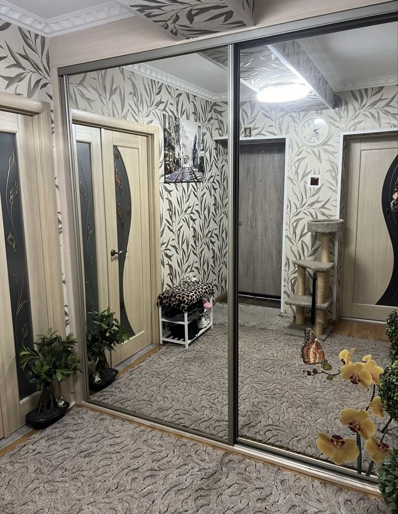 Від власника! Продаж великоі двокімнатноі квартири