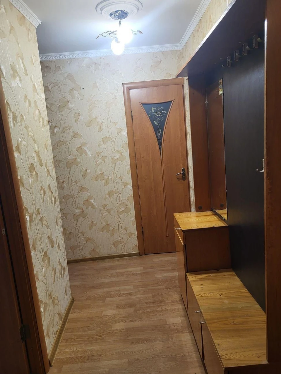 Продается 2-комнатная квартира в г. Мукачево