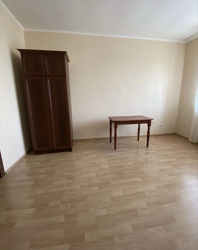Продаж РОСВИГОВО двокімнатноі квартири в новобудові