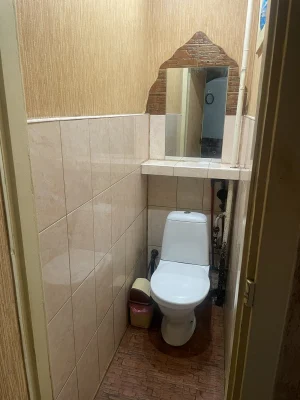 Продається 4х кім квартира, на 3му поверсі з 5ти. Першотравн