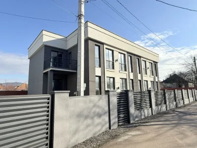 Новобудова/квартира з власним двором/Росвигово-рн Набережна/