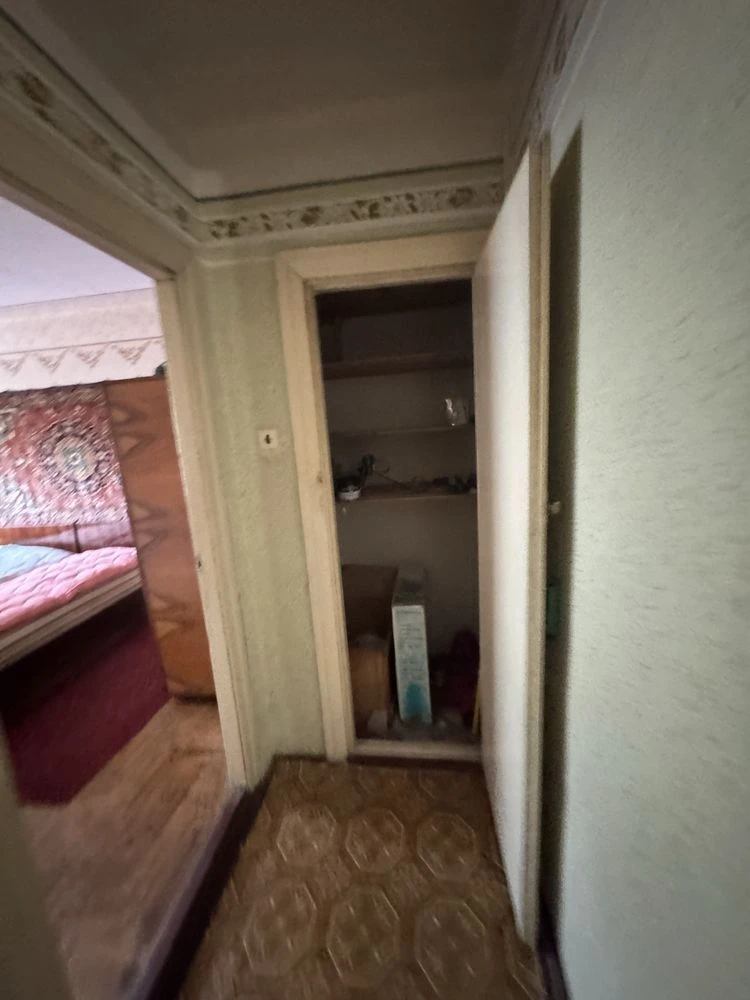 Sale of a 3-bedroom apartment