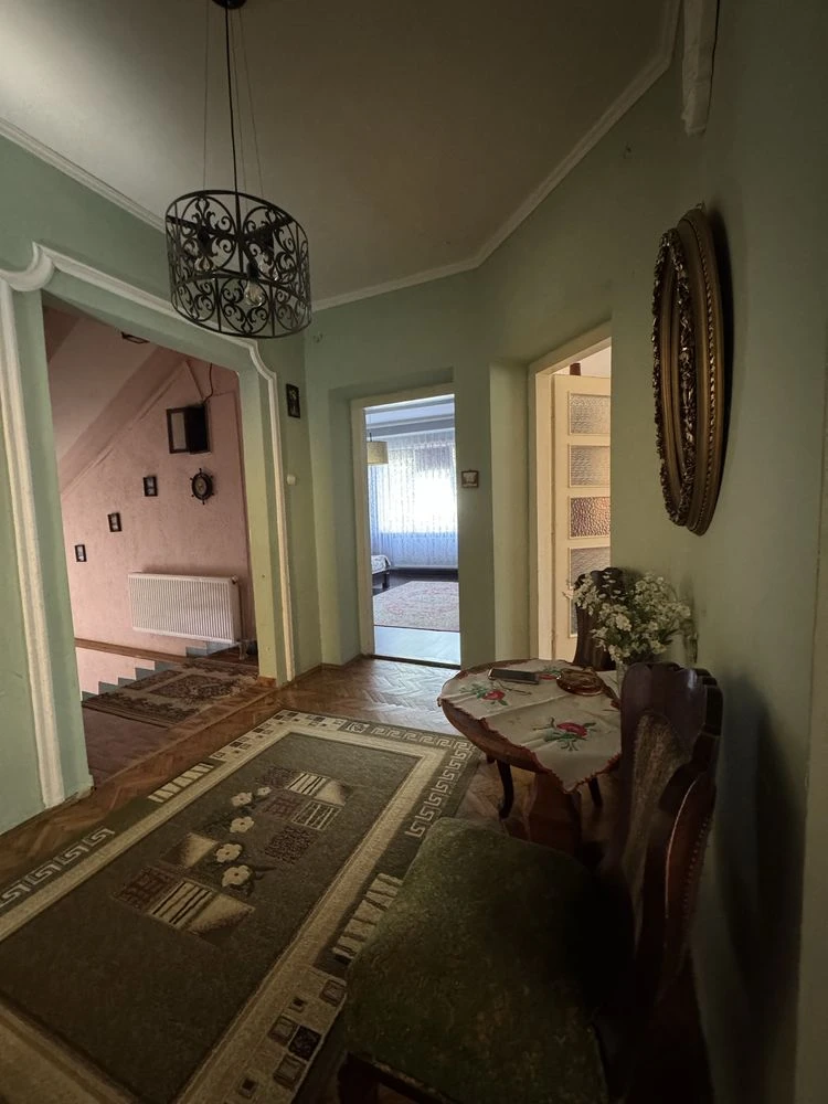 Sale of a 3-bedroom apartment in Rosivyg