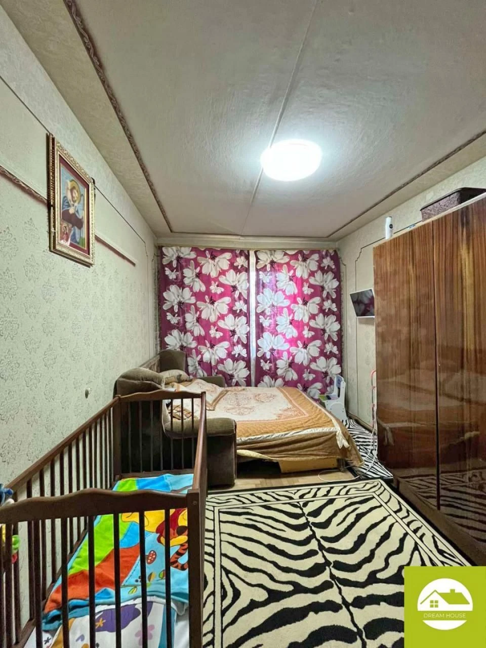 Продается трехкомнатная квартира