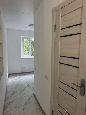 Продається двохкімнатна квартира