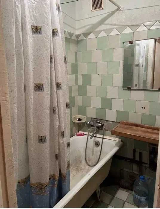 Продається 2х кімнатна квартира