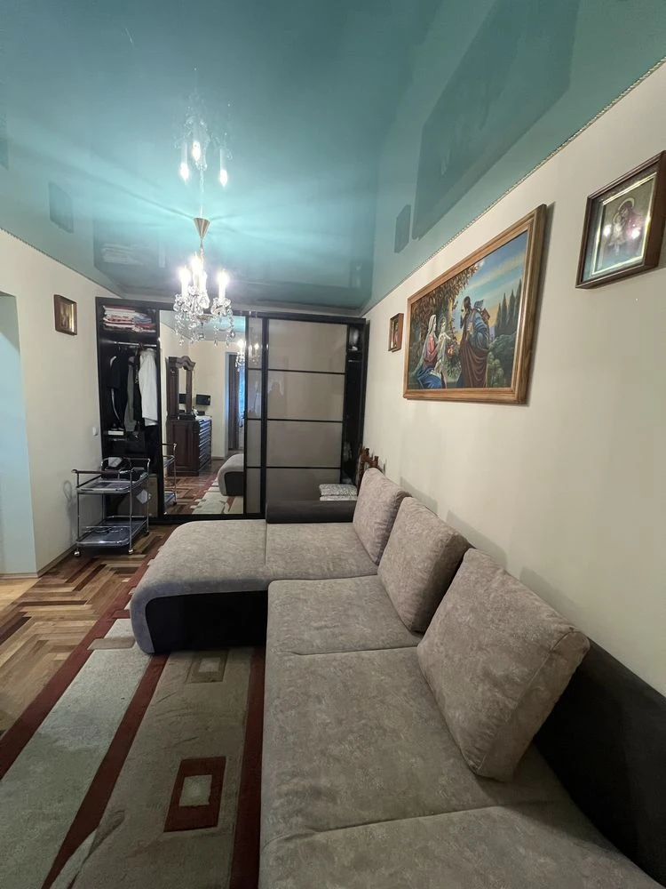 Продажа просторной квартиры, Духновича.