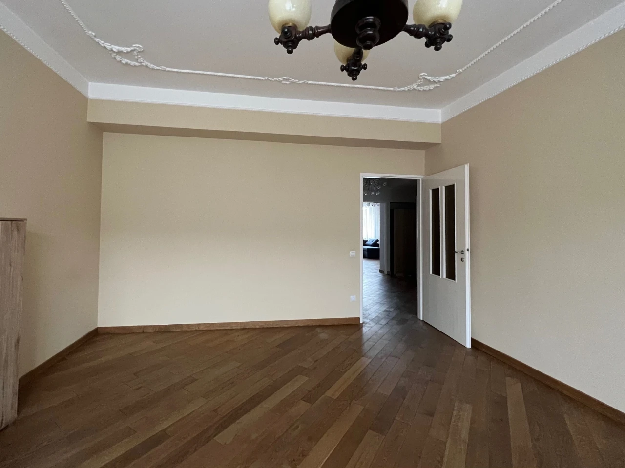 Продається 3-кімнатна квартира площею 109,8 кв.у самому серц