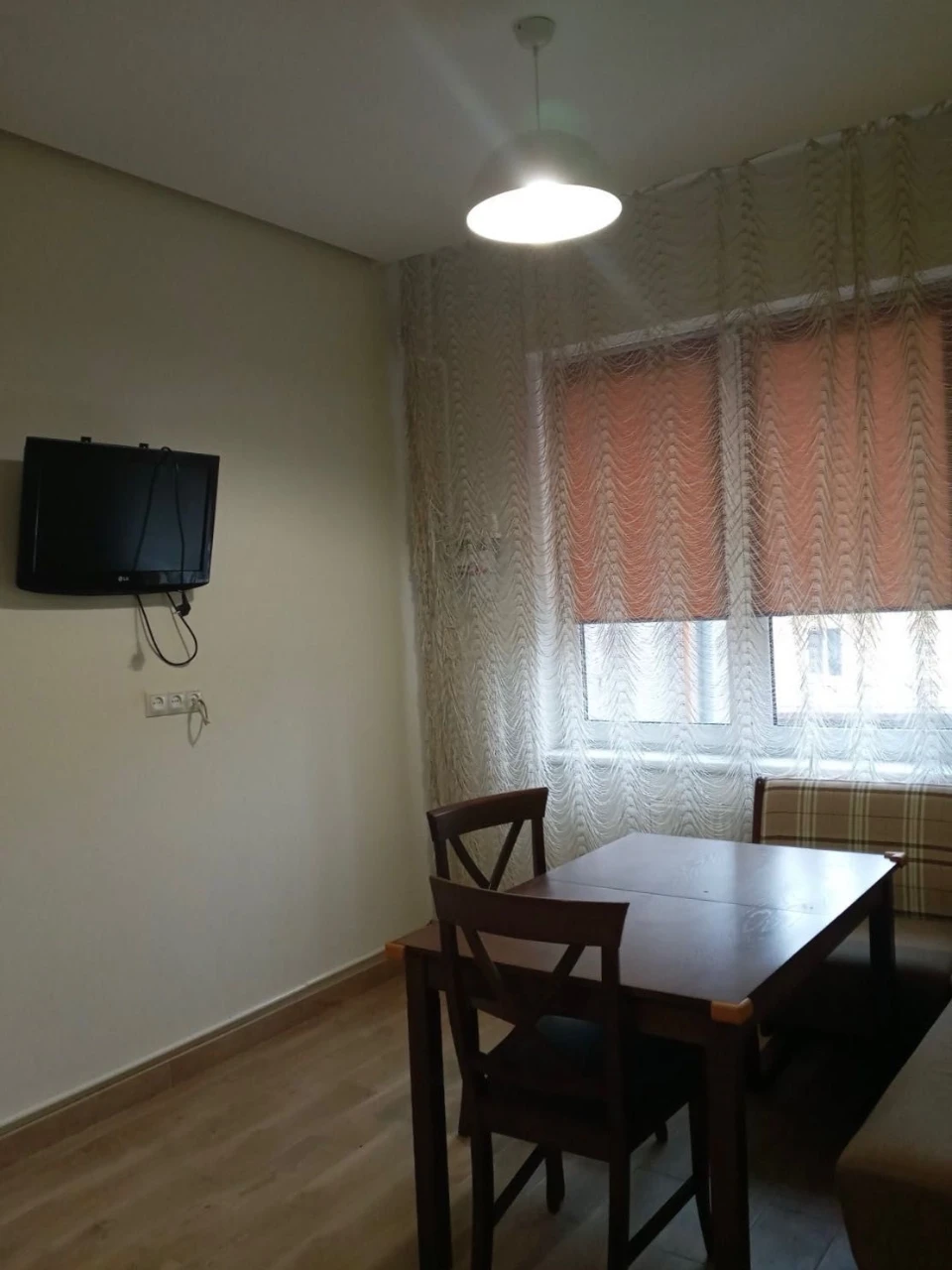 Продається 3-кімнатна квартира площею 109,8 кв.у самому серц