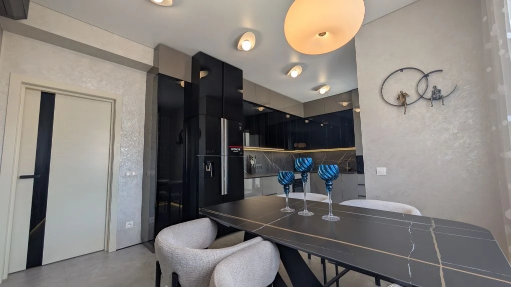 For sale: Stylish apartment in new building