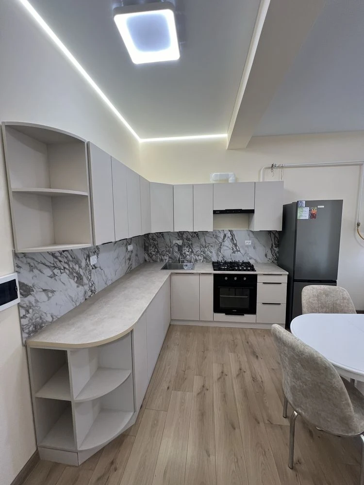 Apartment for sale on Yaroslav the Wise Street.