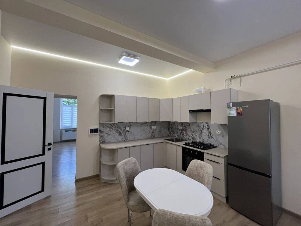 Apartment for sale on Yaroslav the Wise Street.