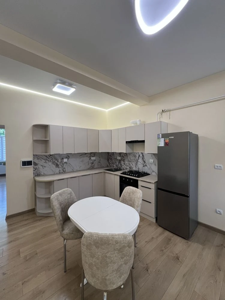 Apartment for sale on Yaroslav the Wise Street.