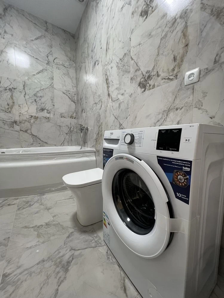 Apartment for sale on Yaroslav the Wise Street.