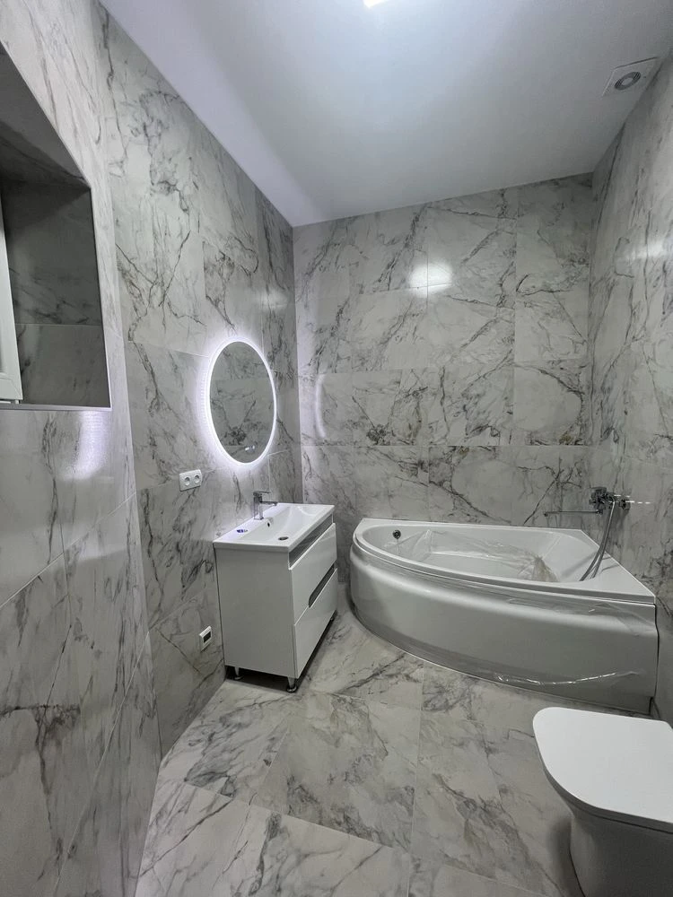 Apartment for sale on Yaroslav the Wise Street.