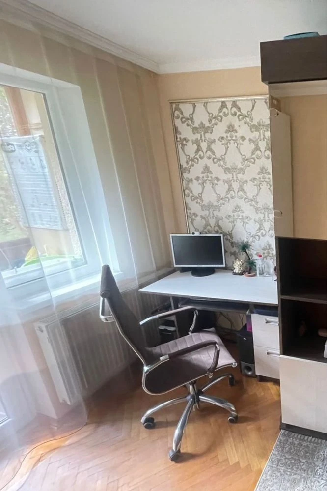 Cozy 2-room apartment 60.5 sq m with renovation, furniture and appliances