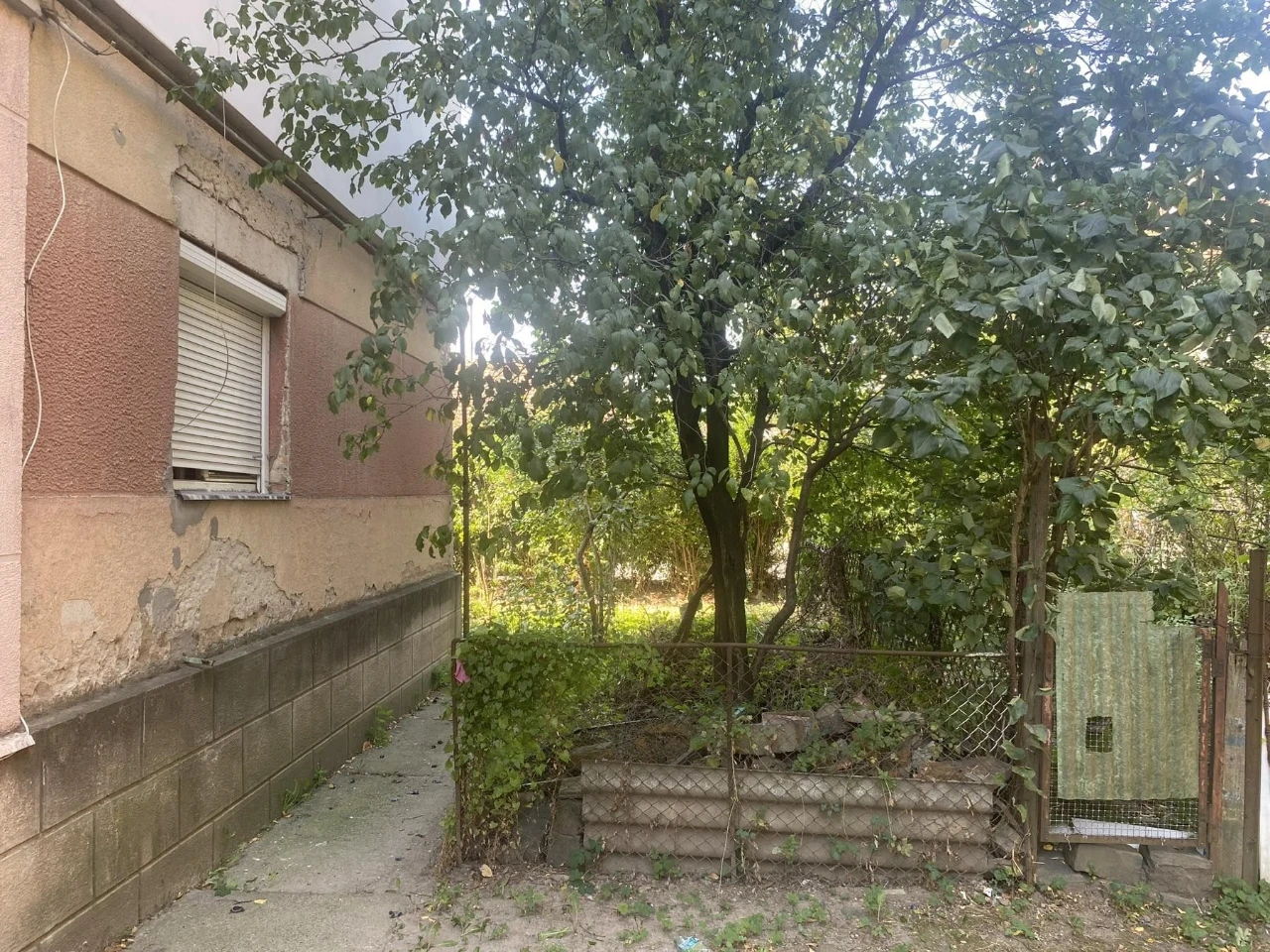 3 bedroom apartment in Uzhgorod, Stusa Street