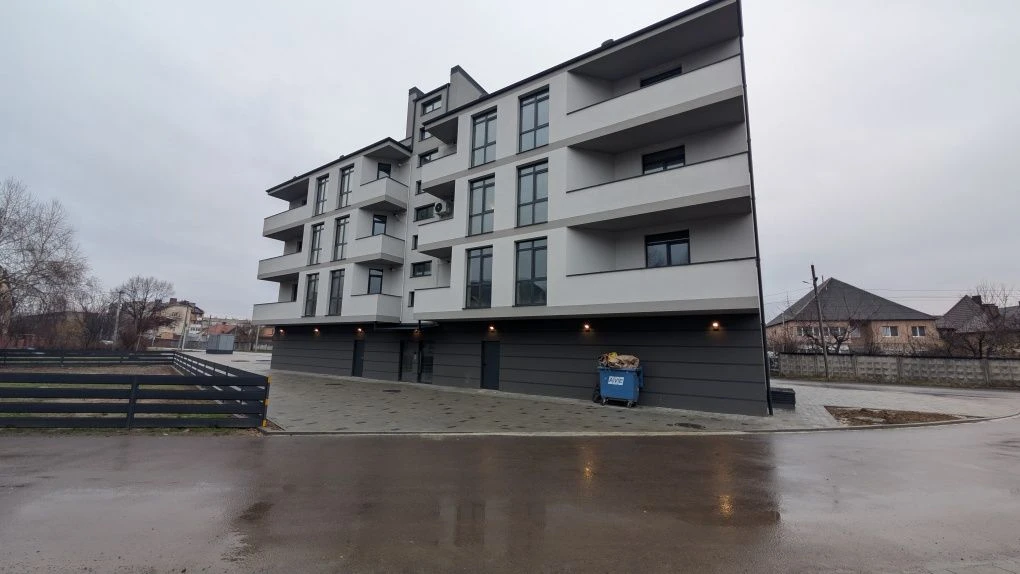 Продаж 1-комнатной квартиры в новостройке, район Росвигово