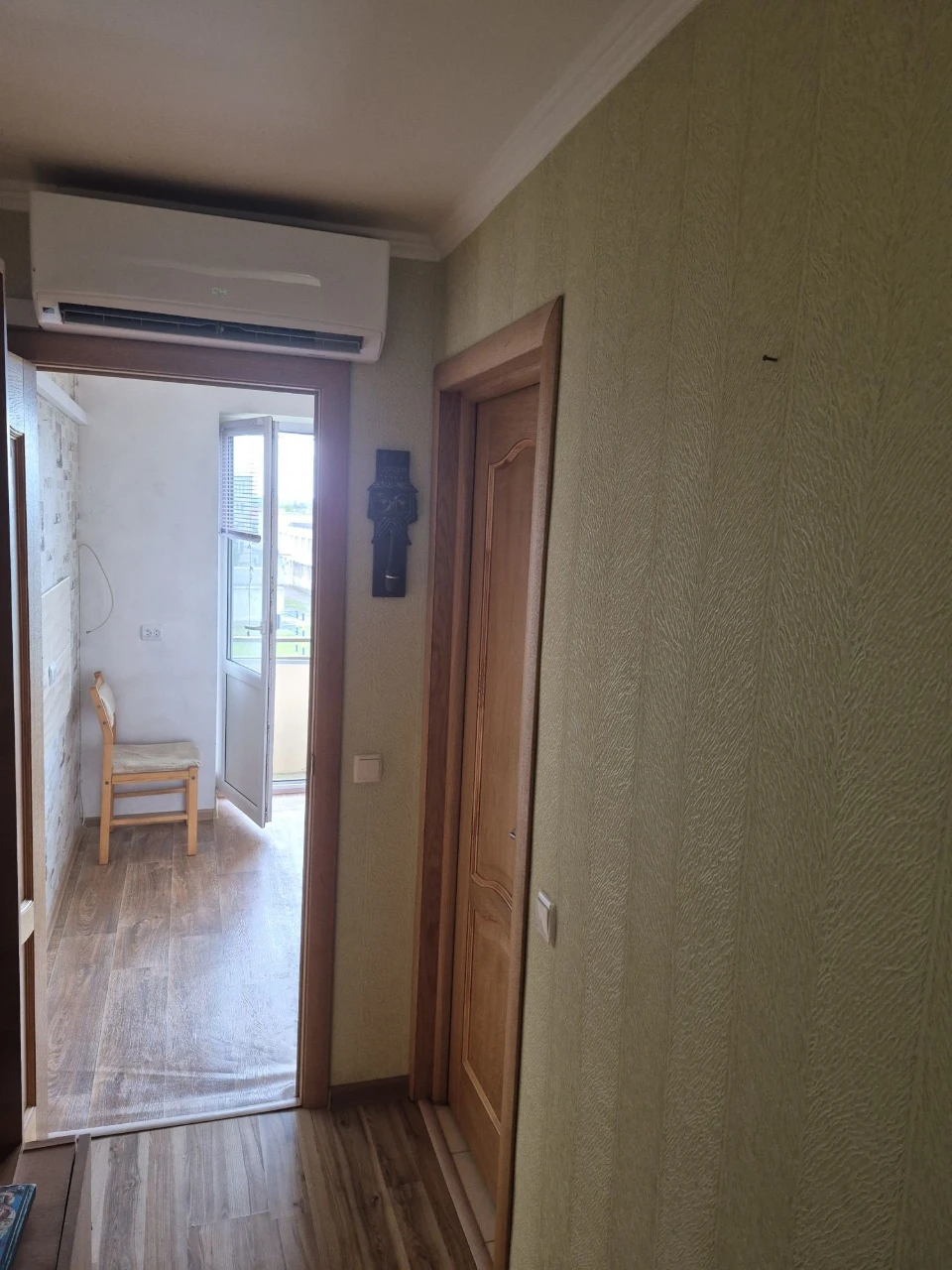 Sale of a 3-room apartment.