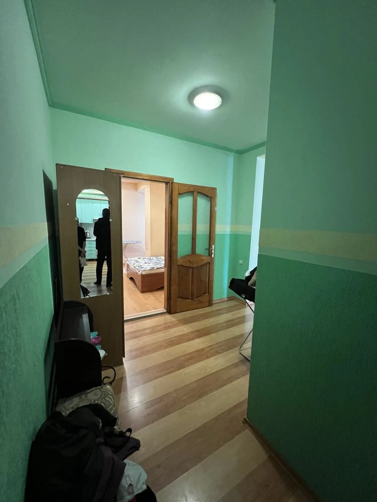 Продаж квартири Парканія