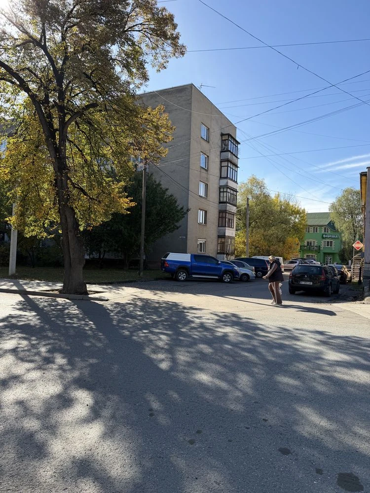 Продаж двох квартир