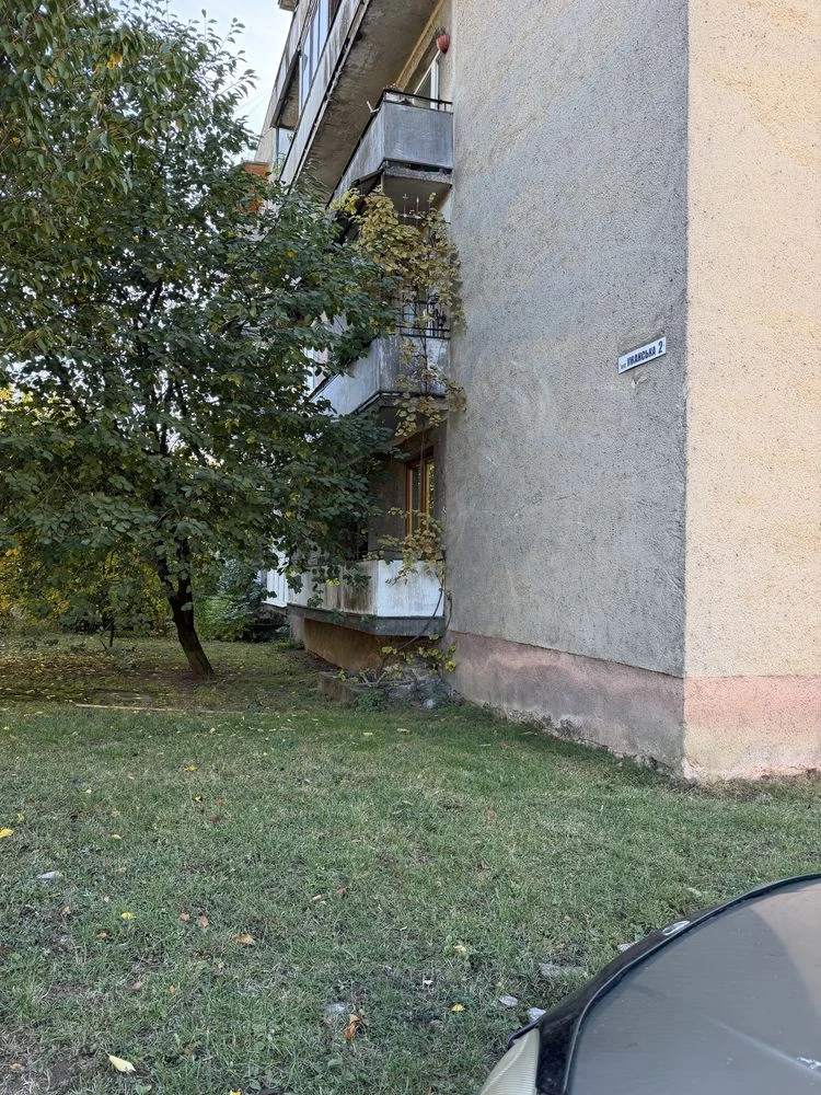 Продаж двох квартир