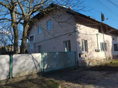 Знижена ціна! Продається 1-кімнатна квартира з ділянкою в Сваляві