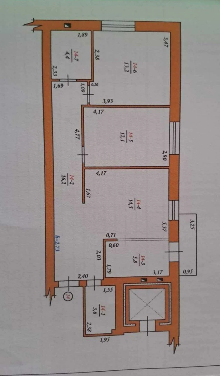 Продаю з газовим опаленням, 72 м², 2 кімнати. Свалява.